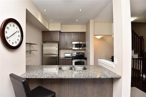 1401 Plains Road E|Unit #99, Burlington, ON - Indoor Photo Showing Kitchen With Double Sink With Upgraded Kitchen