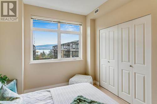 3833 Brown Road Unit# 1213, West Kelowna, BC - Indoor Photo Showing Bedroom
