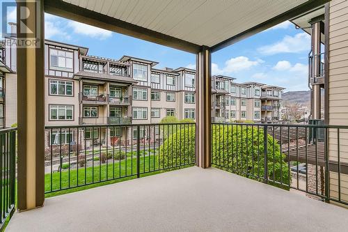 3833 Brown Road Unit# 1213, West Kelowna, BC - Outdoor With Exterior