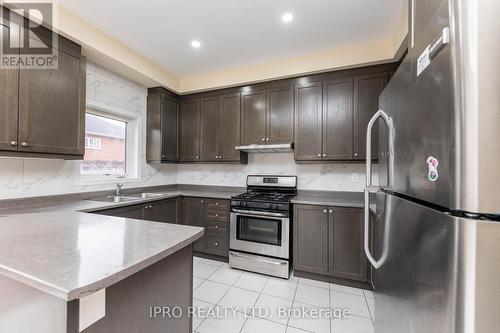 914 Francine Crescent, Mississauga, ON - Indoor Photo Showing Kitchen