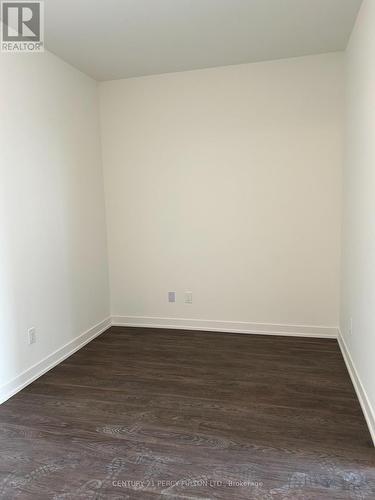 #522 -2 David Eyer Rd, Richmond Hill, ON - Indoor Photo Showing Other Room