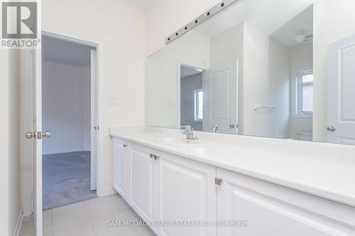 197 Mckean Dr, Whitchurch-Stouffville, ON - Indoor Photo Showing Bathroom