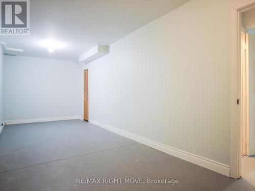 43 Lily Dr, Orillia, ON - Indoor Photo Showing Other Room