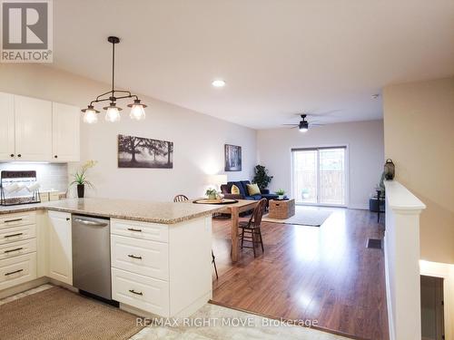 43 Lily Dr, Orillia, ON - Indoor Photo Showing Kitchen