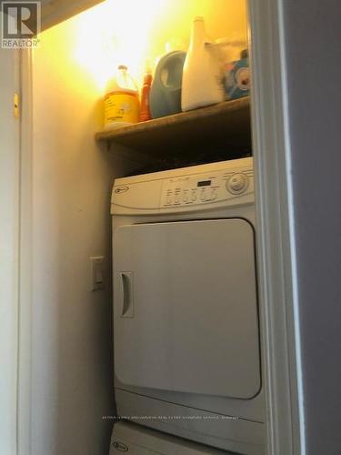 206 - 25 Fairview Road W, Mississauga, ON - Indoor Photo Showing Laundry Room