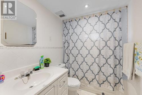 10 Spears St, Toronto, ON - Indoor Photo Showing Bathroom