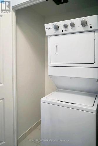 1003 - 4675 Metcalfe Avenue, Mississauga, ON - Indoor Photo Showing Laundry Room