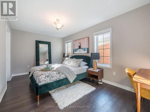 286 Sarah Cline Drive S, Oakville, ON - Indoor Photo Showing Bedroom