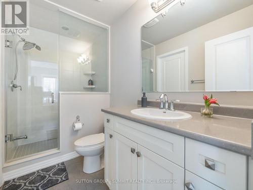 286 Sarah Cline Drive S, Oakville, ON - Indoor Photo Showing Bathroom