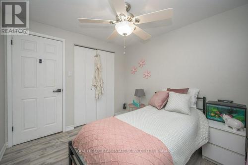 6 - 1270 Gainsborough Drive, Oakville, ON - Indoor Photo Showing Bedroom