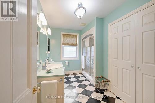 286 Henry St, Cobourg, ON - Indoor Photo Showing Bathroom