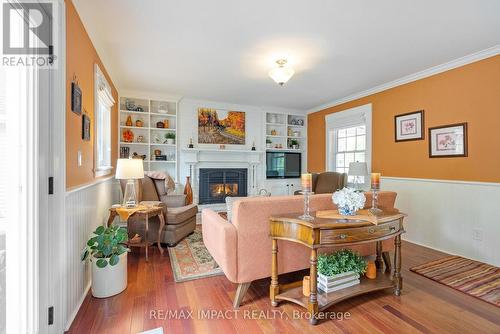 286 Henry Street, Cobourg, ON - Indoor With Fireplace