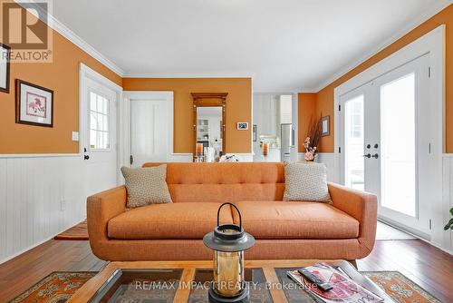 286 Henry Street, Cobourg, ON - Indoor Photo Showing Living Room