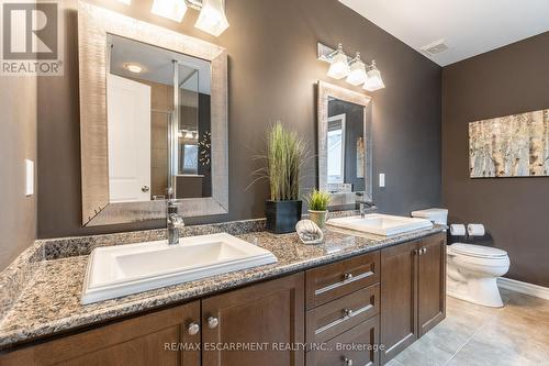 194 Nisbet Boulevard, Hamilton, ON - Indoor Photo Showing Bathroom