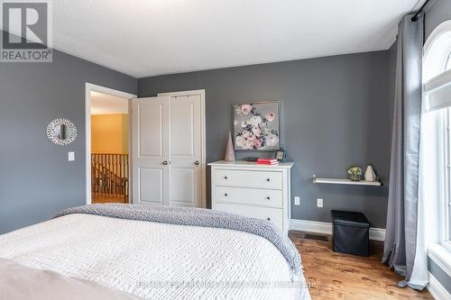 194 Nisbet Boulevard, Hamilton, ON - Indoor Photo Showing Bedroom