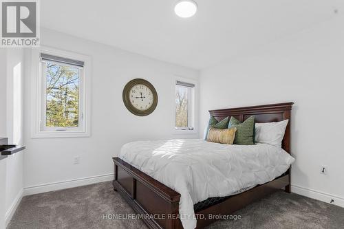 146 Ridge Street, Strathroy-Caradoc, ON - Indoor Photo Showing Bedroom