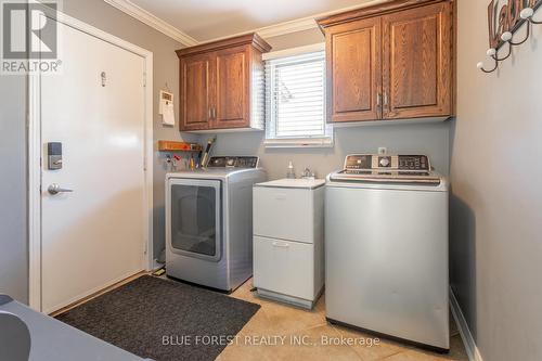 48 Walmer Gdns, London, ON - Indoor Photo Showing Laundry Room