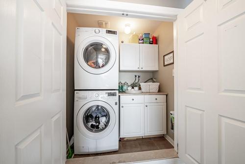 72 Swift Crescent, Cambridge, ON - Indoor Photo Showing Laundry Room