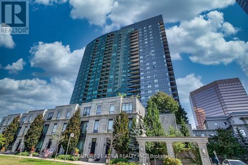 #924 -25 Greenview Ave, Toronto, ON - Outdoor With Facade