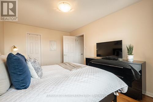 14 Cossey Lane, Whitchurch-Stouffville, ON - Indoor Photo Showing Bedroom