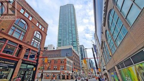 #3114 -197 Yonge St, Toronto, ON - Outdoor With Facade
