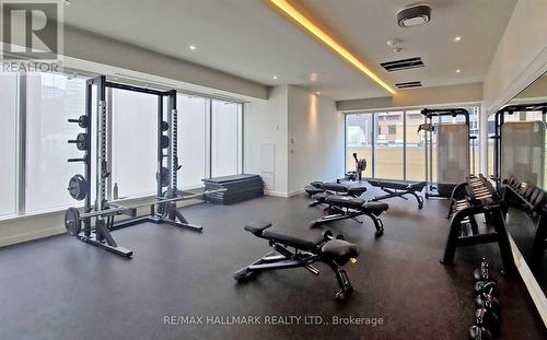 3114 - 197 Yonge Street, Toronto, ON - Indoor Photo Showing Gym Room