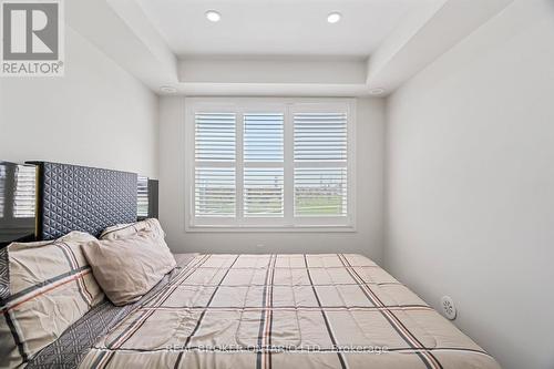 #422 -1711 Pure Springs Blvd, Pickering, ON - Indoor Photo Showing Bedroom
