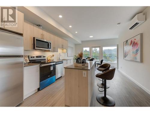 685 Boynton Place Unit# 62, Kelowna, BC - Indoor Photo Showing Kitchen
