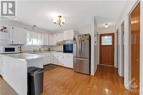 562 County Road 9 Road, Plantagenet, ON - Indoor Photo Showing Kitchen