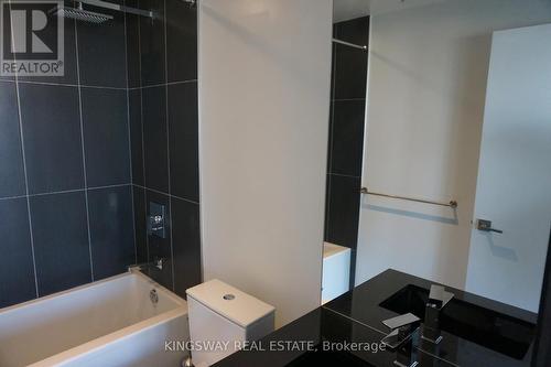 5201 - 70 Temperance Street, Toronto, ON - Indoor Photo Showing Bathroom