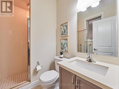 #21 -1815 Fairport Rd, Pickering, ON - Indoor Photo Showing Bathroom