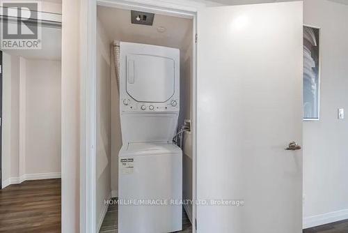 #1002 -2152 Lawrence Ave E, Toronto, ON - Indoor Photo Showing Laundry Room