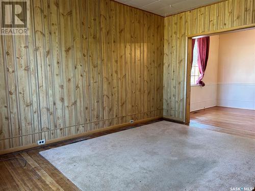 209 Campkin Street, Francis, SK - Indoor Photo Showing Other Room