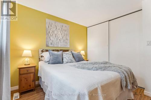 765 Sunnypoint Dr, Newmarket, ON - Indoor Photo Showing Bedroom