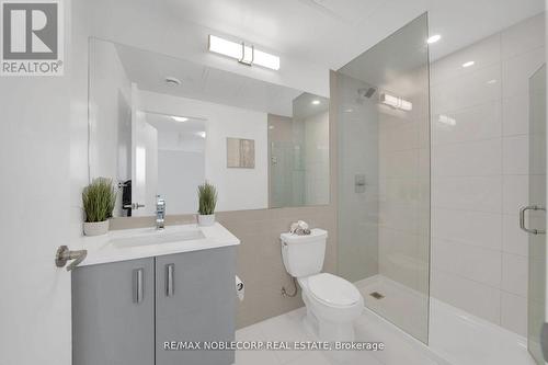 717 - 10 Gibbs Road, Toronto, ON - Indoor Photo Showing Bathroom