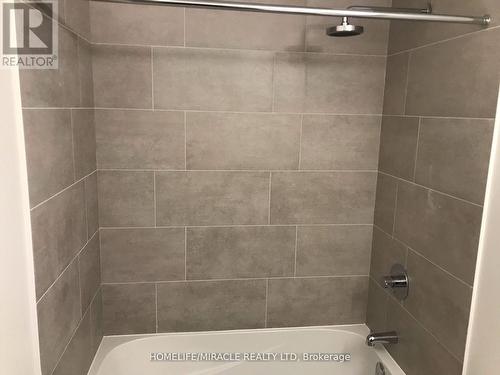 #1303 -2520 Eglinton Ave W, Mississauga, ON - Indoor Photo Showing Bathroom