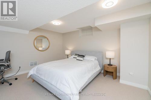 2175 North Ridge Tr, Oakville, ON - Indoor Photo Showing Bedroom
