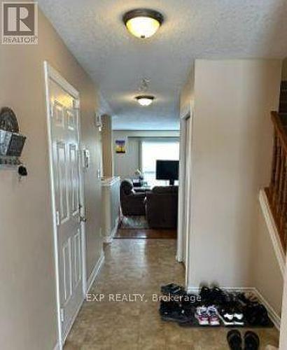 692 Oakcrossing Rd, London, ON - Indoor Photo Showing Other Room