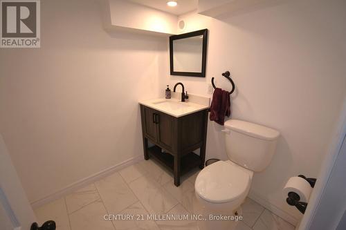 240 Muskoka Beach Rd, Gravenhurst, ON - Indoor Photo Showing Bathroom