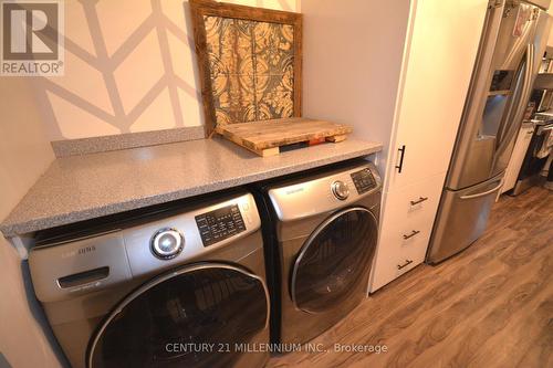 240 Muskoka Beach Road, Gravenhurst, ON - Indoor Photo Showing Laundry Room