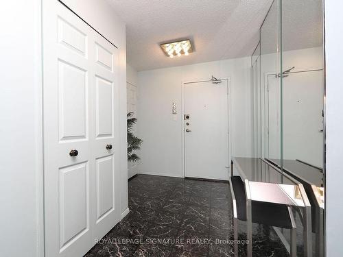 505-1555 Finch Ave E, Toronto, ON - Indoor Photo Showing Other Room