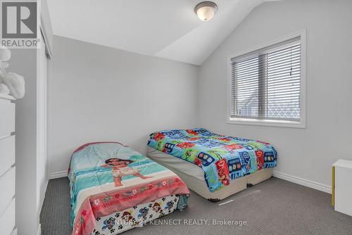 261 Argonaut Circ, Ottawa, ON - Indoor Photo Showing Bedroom