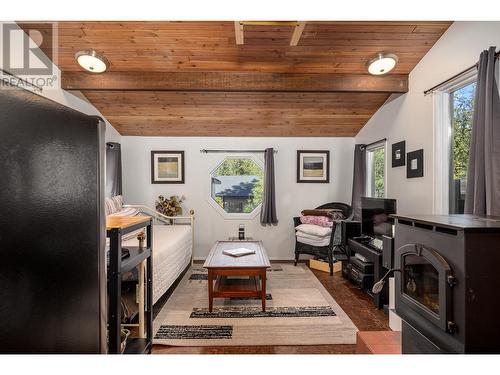 9039 Hummingbird Drive, Swansea Point, BC - Indoor With Fireplace