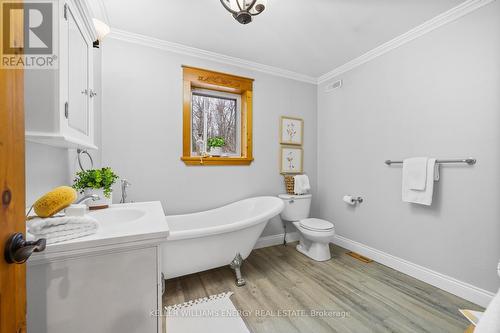 8816 Gilmour Rd, Port Hope, ON - Indoor Photo Showing Bathroom