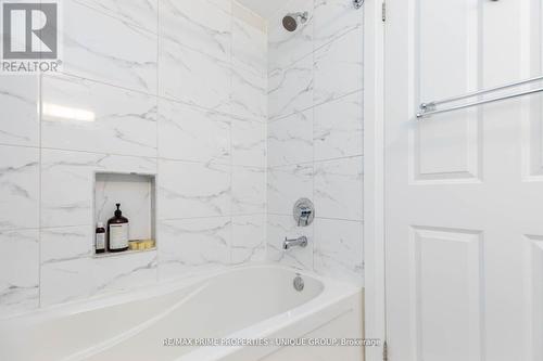 #G01 -21 Shaftesbury Ave, Toronto, ON - Indoor Photo Showing Bathroom