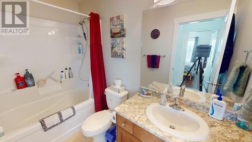 204 11203 105 Avenue, Fort St. John, BC - Indoor Photo Showing Bathroom