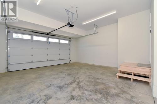 2748 Golf Course Drive, Blind Bay, BC - Indoor Photo Showing Garage
