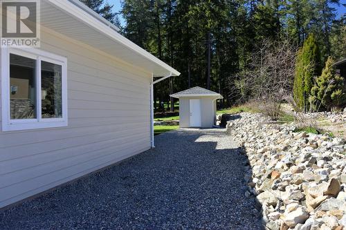 2748 Golf Course Drive, Blind Bay, BC - Outdoor With Exterior