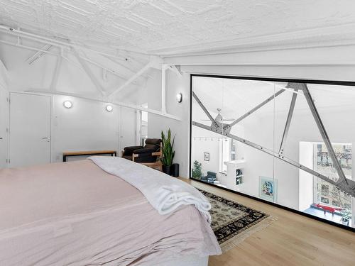 Master bedroom - 521-260 Rue Sherbrooke E., Montréal (Ville-Marie), QC - Indoor Photo Showing Bedroom