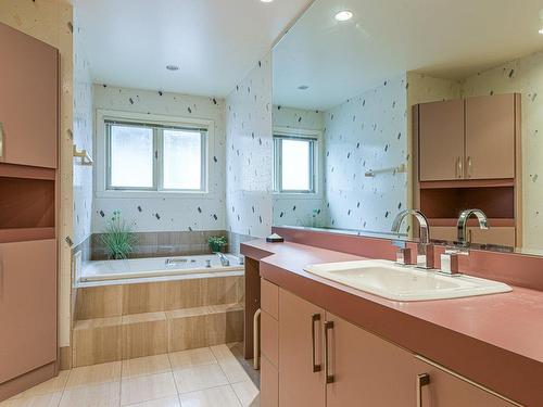 Salle de bains - 7450 Rue Marisa, Brossard, QC - Indoor Photo Showing Bathroom